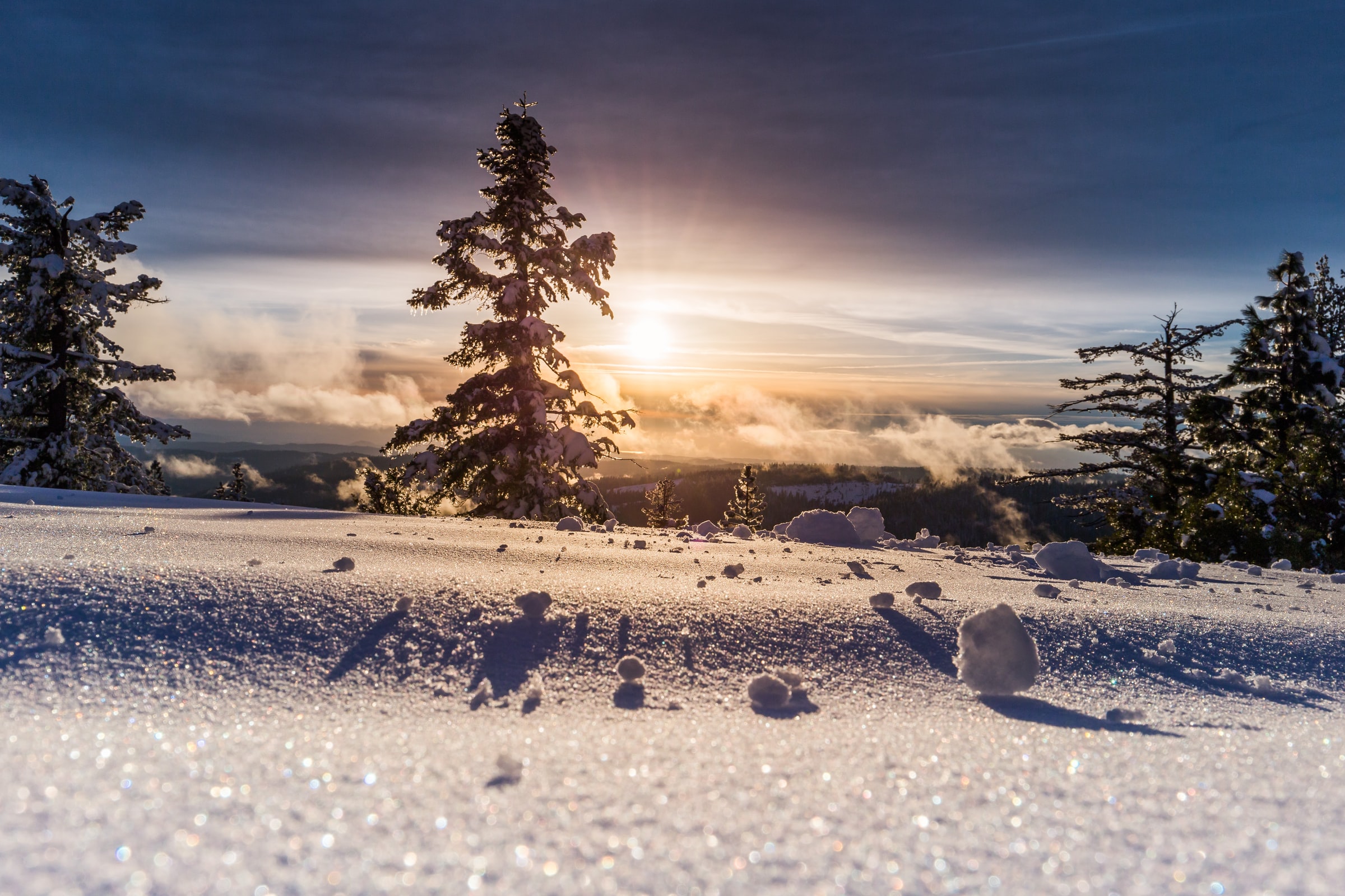 Ten Amazing Winter and Snow Backgrounds for Teams and Zoom - Tech Stuff